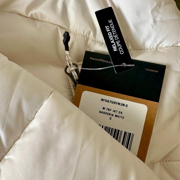 The North Face NSE 2000 puffer jacket in white - Picture 9 of 9